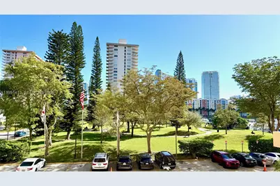 290 174th St #312, Sunny Isles Beach, FL 33160 - Photo 18