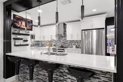 1018 S C St, Lake Worth, FL 33460 - Photo 8