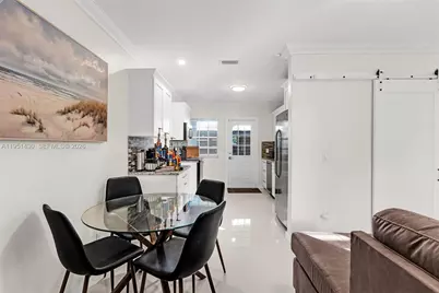 1075 NE 12 Ave #1075, Homestead, FL 33030 - Photo 4