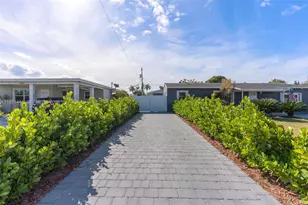 1430 NE 11th St, Homestead, FL 33033 - Photo 6