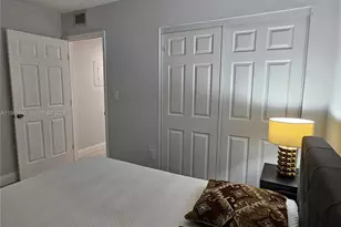 8075 SW 107th Ave, Miami, FL 33173 - Photo 34