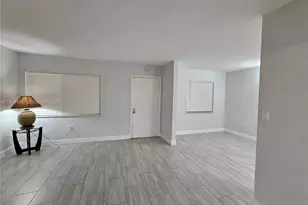 8075 SW 107th Ave, Miami, FL 33173 - Photo 6