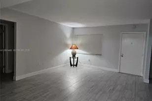 8075 SW 107th Ave, Miami, FL 33173 - Photo 24