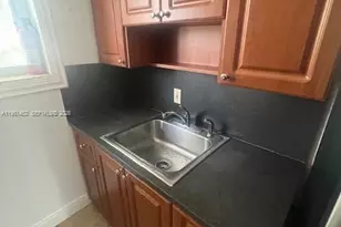 305 69th St, Miami Beach, FL 33141 - Photo 8