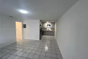 1719 NW 16th St, Miami, FL 33125 - Photo 2