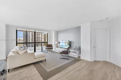 3530 Mystic Pointe Dr #1206, Aventura, FL 33180 - Photo 8