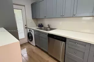 544 Michigan Ave, Miami Beach, FL 33139 - Photo 10