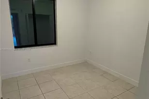 8363 NW 41st St, Doral, FL 33166 - Photo 16