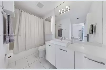 151 SE 1st St #1706, Miami, FL 33131 - Photo 8