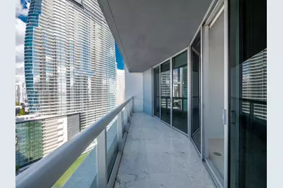 465 Brickell Ave #2304, Miami, FL 33131 - Photo 8