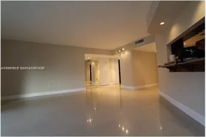 21075 NE 34th Ave #103-2, Aventura, FL 33180 - Photo 4