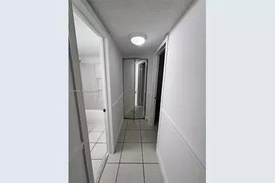 430 Commodore Dr #104, Plantation, FL 33325 - Photo 10