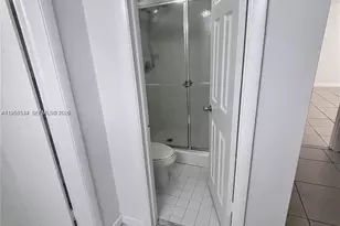 430 Commodore Dr, Plantation, FL 33325 - Photo 14