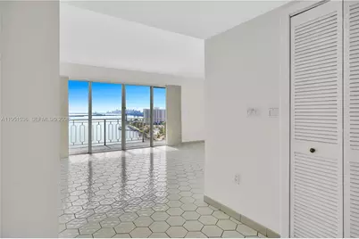 11111 Biscayne Blvd #21C, Miami, FL 33181 - Photo 4