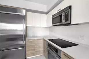 1300 Brickell Bay Dr, Miami, FL 33131 - Photo 10