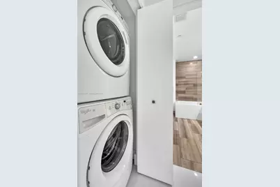 1300 Brickell Bay Dr #2507, Miami, FL 33131 - Photo 22