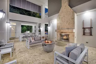 101 Holly Ln, Plantation, FL 33317 - Photo 8