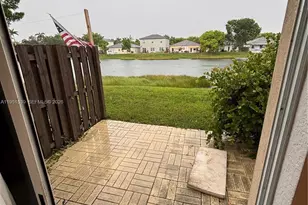 2819 SE 1st Dr, Homestead, FL 33033 - Photo 12