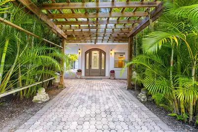 8030 SW 120th St, Pinecrest, FL 33156 - Photo 2