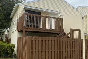 629 Executive Center Dr, West Palm Beach, FL 33401 - Photo 1