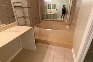 629 Executive Center Dr, West Palm Beach, FL 33401 - Photo 10