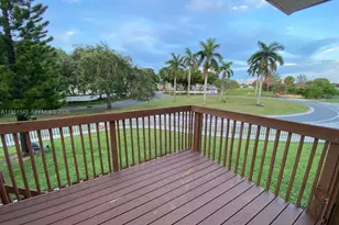 629 Executive Center Dr, West Palm Beach, FL 33401 - Photo 16