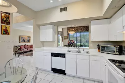 10530 NW 10th St #B-125, Plantation, FL 33322 - Photo 14