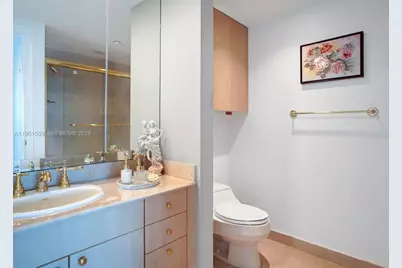 5025 Collins Ave #2107, Miami Beach, FL 33140 - Photo 18