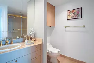 5025 Collins Ave, Miami Beach, FL 33140 - Photo 18