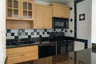 854 NW 87th Ave, Miami, FL 33172 - Photo 6