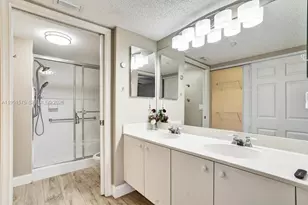 7763 Southampton Terrace, Tamarac, FL 33321 - Photo 30