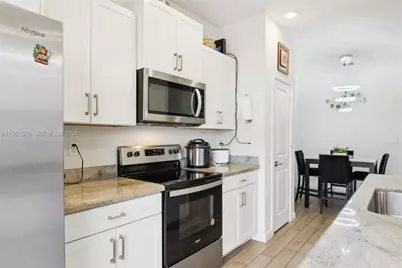 754 SE 19th St, Homestead, FL 33034 - Photo 10