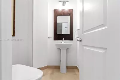 541 SW 91st Ct, Miami, FL 33174 - Photo 8