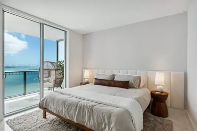 1300 Brickell Bay Drive #3604, Miami, FL 33131 - Photo 10