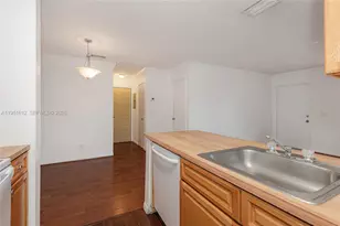 714 NW 103rd Terrace, Pembroke Pines, FL 33026 - Photo 18