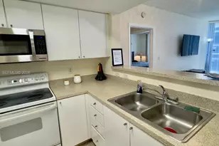 17375 Collins Ave, Sunny Isles Beach, FL 33160 - Photo 8