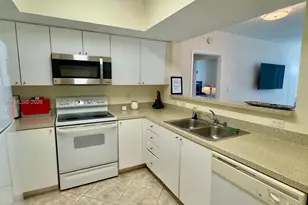 17375 Collins Ave, Sunny Isles Beach, FL 33160 - Photo 6