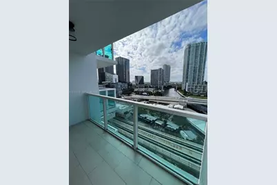 31 SE 5th St #1409, Miami, FL 33131 - Photo 1