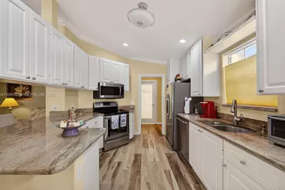 10653 SW Hartwick Dr, Port Saint Lucie, FL 34987 - Photo 26