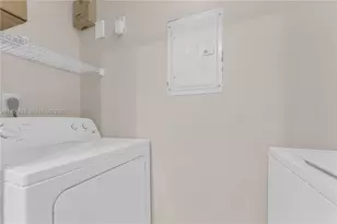 2400 E Preserve Way, Miramar, FL 33025 - Photo 26