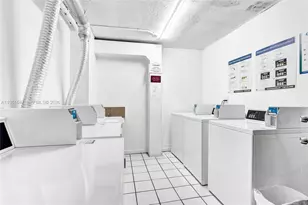 8145 NW 7th St, Miami, FL 33126 - Photo 34