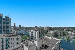 2711 S Ocean Dr, Hollywood, FL 33019 - Photo 22