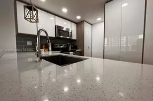 600 NE 36th St, Miami, FL 33137 - Photo 14