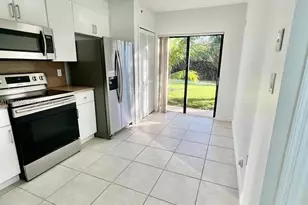 22621 SW 88th Pl, Cutler Bay, FL 33190 - Photo 4