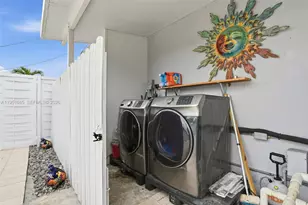 2918 Cleveland St, Hollywood, FL 33020 - Photo 16