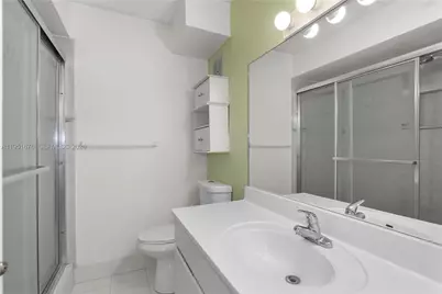 100 Lakeview Dr #108, Weston, FL 33326 - Photo 10