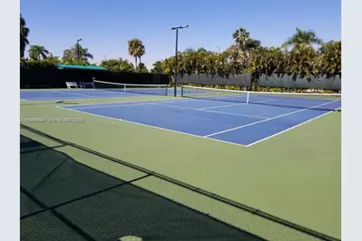 100 Lakeview Dr #108, Weston, FL 33326 - Photo 14