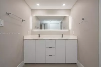 520 Brickell Key Dr #A1010, Miami, FL 33131 - Photo 16