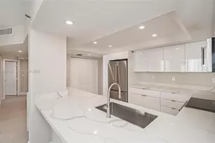 520 Brickell Key Dr, Miami, FL 33131 - Photo 6