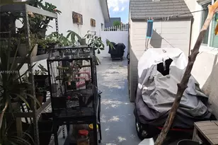 10358 NW 128th Terrace, Hialeah Gardens, FL 33018 - Photo 12